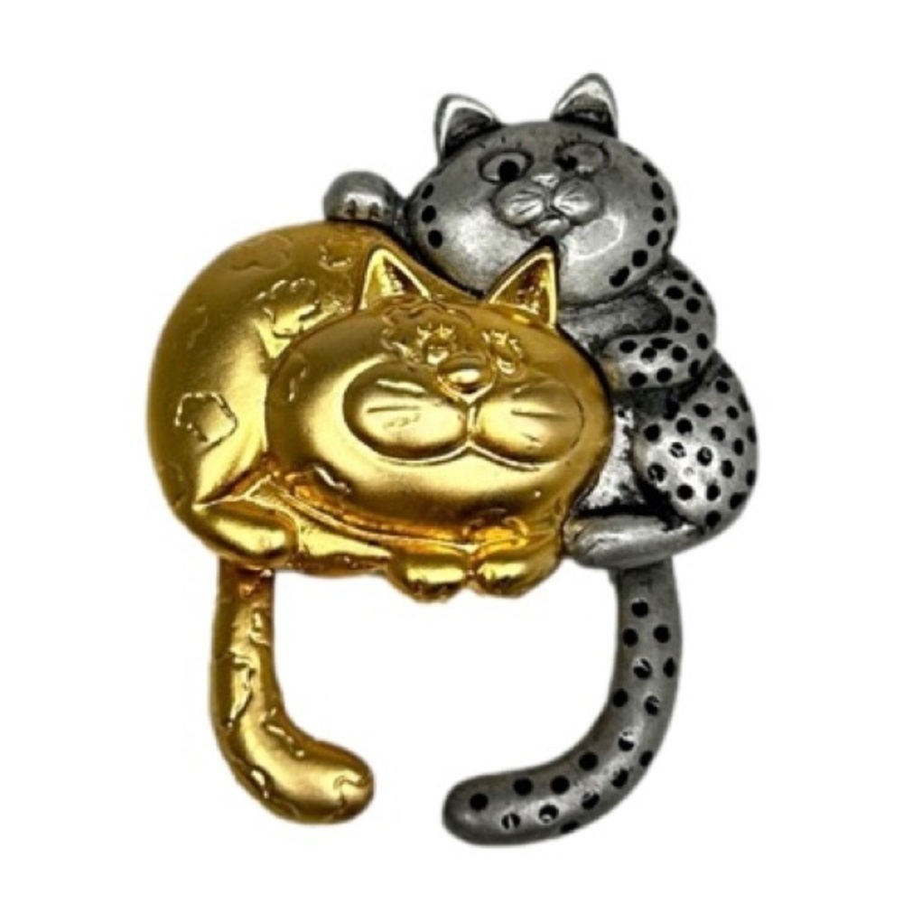 Vintage 80’s Dancraft Cuddling Cats Brooch Pin